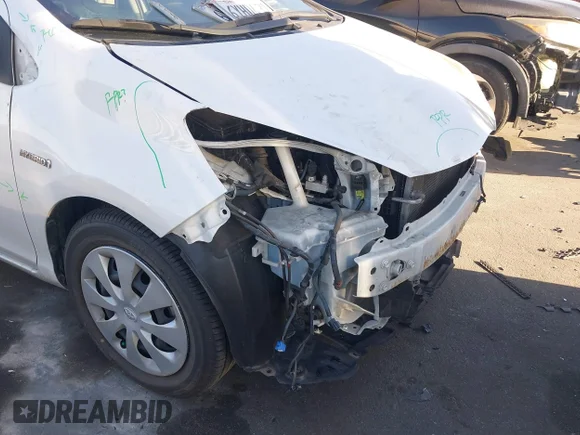 ✅ 2012 Toyota Prius One • VIN: JTDKDTB33C1521671 • Лот: 45389499. Опубликован ранее на IAAI с пробегом 141 492 миль. Бесплатный доступ к архиву аукционных продаж из США и подробный отчёт об истории автомобиля на DreamBid. Изображение 6.