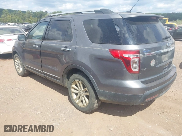✅ 2013 Ford Explorer XLT • VIN: 1FM5K7D86DGB80053 • Lot: 43292063. Wystawiony na IAAI z przebiegiem 126 035 mil. Bezpłatny archiwum sprzedaży aukcyjnych z USA i szczegółowy raport historii pojazdu na DreamBid. Zdjęcie 3.