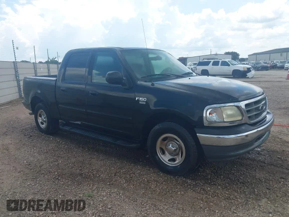 ✅ 2003 Ford F-150 XLT • VIN: 1FTRW07633KB21260 • Лот: 45538177. Опубліковано раніше на IAAI з пробігом Не вказано. Безкоштовний доступ до архіву аукціонних продажів зі США та докладний звіт про історію автомобіля на DreamBid. Зображення 1.