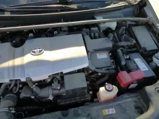 ✅ 2021 Toyota Prius LE • VIN: JTDKAMFP0M3194213 • Lot: 90883655. Listed on Copart with 93,980 mi. Free auction sales archive from the USA and detailed vehicle history report at DreamBid. Image 14.