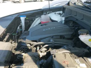 ✅ 2025 Kia Sorento S • VIN: 5XYRLDJC0SG322858 • Lot: 42852680. Wystawiony na IAAI z przebiegiem 14 380 mil. Bezpłatny archiwum sprzedaży aukcyjnych z USA i szczegółowy raport historii pojazdu na DreamBid. Zdjęcie 19.