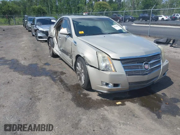✅ 2008 Cadillac CTS RWD • VIN: 1G6DV57VX80215420 • Lot: 45526083. Wystawiony na IAAI z przebiegiem Nie podano. Bezpłatny archiwum sprzedaży aukcyjnych z USA i szczegółowy raport historii pojazdu na DreamBid. Zdjęcie 1.
