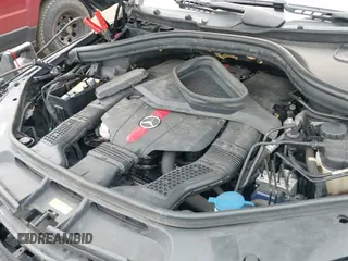 ✅ 2017 Mercedes-Benz GLE 43 AMG • VIN: 4JGDA6EB6HA959190 • Lot: 42463806. Wystawiony na IAAI z przebiegiem 106 420 mil. Bezpłatny archiwum sprzedaży aukcyjnych z USA i szczegółowy raport historii pojazdu na DreamBid. Zdjęcie 20.