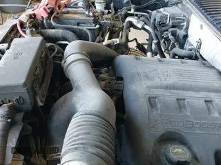 ✅ 2016 Ford Expedition Max XLT • VIN: 1FMJK1JTXGEF50733 • Lot: 42216821. Wystawiony na IAAI z przebiegiem 175 587 mil. Bezpłatny archiwum sprzedaży aukcyjnych z USA i szczegółowy raport historii pojazdu na DreamBid. Zdjęcie 20.