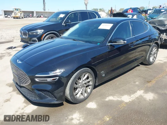 ✅ 2022 Genesis G70 2.0T • VIN: KMTG34TA6NU093870 • Lot: 44949227. Wystawiony na IAAI z przebiegiem 77 163 mil. Bezpłatny archiwum sprzedaży aukcyjnych z USA i szczegółowy raport historii pojazdu na DreamBid. Zdjęcie 2.