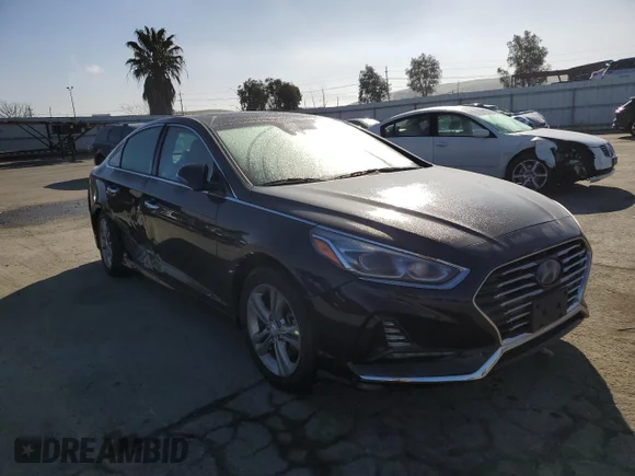 ✅ 2018 Hyundai Sonata Limited • VIN: 5NPE34AF8JH604438 • Lot: 38581593. Wystawiony na Copart z przebiegiem 71 169 mil. Bezpłatny archiwum sprzedaży aukcyjnych z USA i szczegółowy raport historii pojazdu na DreamBid. Zdjęcie 4.