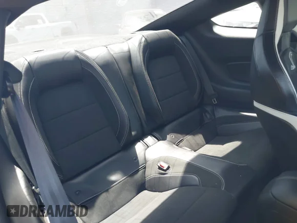 ✅ 2021 Ford Mustang Shelby GT500 • VIN: 1FA6P8SJ5M5502897 • Lot: 44949229. Wystawiony na IAAI z przebiegiem 16 182 mil. Bezpłatny archiwum sprzedaży aukcyjnych z USA i szczegółowy raport historii pojazdu na DreamBid. Zdjęcie 8.