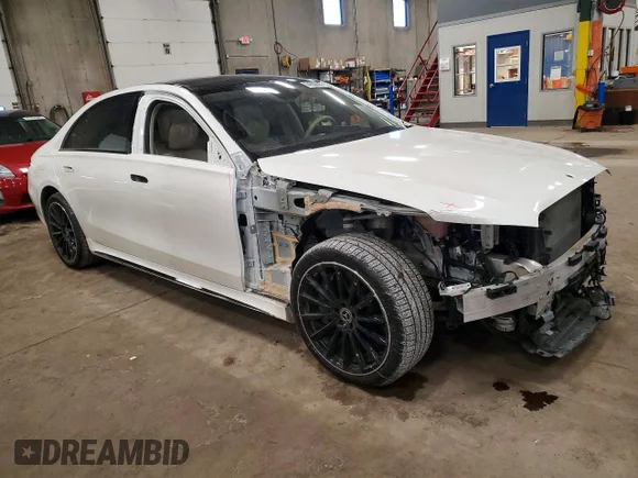 ✅ 2023 Mercedes-Benz S 500 • VIN: W1K6G6DB8PA171321 • Lot: 74889835. Wystawiony na Copart z przebiegiem 20 047 mil. Bezpłatny archiwum sprzedaży aukcyjnych z USA i szczegółowy raport historii pojazdu na DreamBid. Zdjęcie 4.