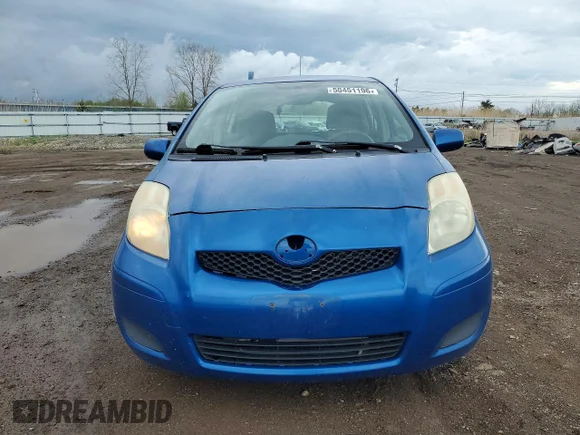 ✅ 2009 Toyota Yaris • VIN: JTDKT903X95259352 • Lot: 50451196. Wystawiony na Copart z przebiegiem 249 075 mil. Bezpłatny archiwum sprzedaży aukcyjnych z USA i szczegółowy raport historii pojazdu na DreamBid. Zdjęcie 5.