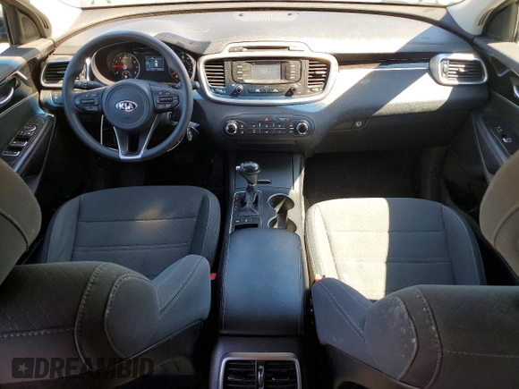 ✅ 2017 Kia Sorento LX • VIN: 5XYPGDA31HG336384 • Lot: 46123686. Wystawiony na Copart z przebiegiem 86 244 mil. Bezpłatny archiwum sprzedaży aukcyjnych z USA i szczegółowy raport historii pojazdu na DreamBid. Zdjęcie 8.
