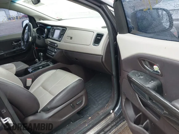 ✅ 2016 Kia Sedona SX-L • VIN: KNDME5C11G6174624 • Lot: 44587992. Wystawiony na IAAI z przebiegiem 111 257 mil. Bezpłatny archiwum sprzedaży aukcyjnych z USA i szczegółowy raport historii pojazdu na DreamBid. Zdjęcie 5.
