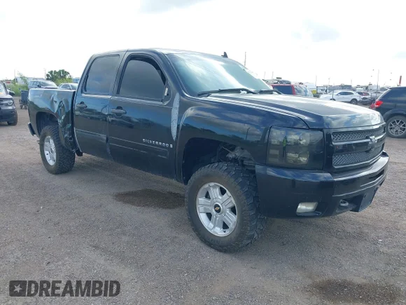 ✅ 2009 Chevrolet Silverado 1500 LT • VIN: 3GCEC23J19G273079 • Лот: 45279482. Опубліковано раніше на IAAI з пробігом 236 460 миль. Безкоштовний доступ до архіву аукціонних продажів зі США та докладний звіт про історію автомобіля на DreamBid. Зображення 1.