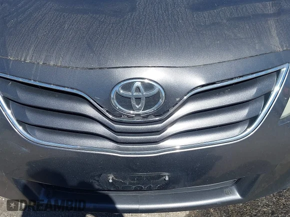 ✅ 2010 Toyota Camry LE • VIN: 4T4BF3EKXAR067770 • Lot: 44600920. Wystawiony na IAAI z przebiegiem 226 954 mil. Bezpłatny archiwum sprzedaży aukcyjnych z USA i szczegółowy raport historii pojazdu na DreamBid. Zdjęcie 6.