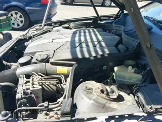 ✅ 2001 Mercedes-Benz C 320 • VIN: WDBRF64J81F020036 • Lot: 41998198. Wystawiony na IAAI z przebiegiem 111 407 mil. Bezpłatny archiwum sprzedaży aukcyjnych z USA i szczegółowy raport historii pojazdu na DreamBid. Zdjęcie 13.