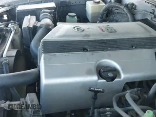 ✅ 2001 Lexus LX 470 • VIN: JTJHT00W113504679 • Lot: 43773115. Wystawiony na IAAI z przebiegiem 224 021 mil. Bezpłatny archiwum sprzedaży aukcyjnych z USA i szczegółowy raport historii pojazdu na DreamBid. Zdjęcie 18.