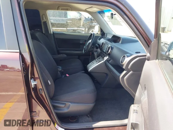 ✅ 2008 Scion xB • VIN: JTLKE50E781014152 • Lot: 42439318. Wystawiony na IAAI z przebiegiem 131 234 mil. Bezpłatny archiwum sprzedaży aukcyjnych z USA i szczegółowy raport historii pojazdu na DreamBid. Zdjęcie 5.