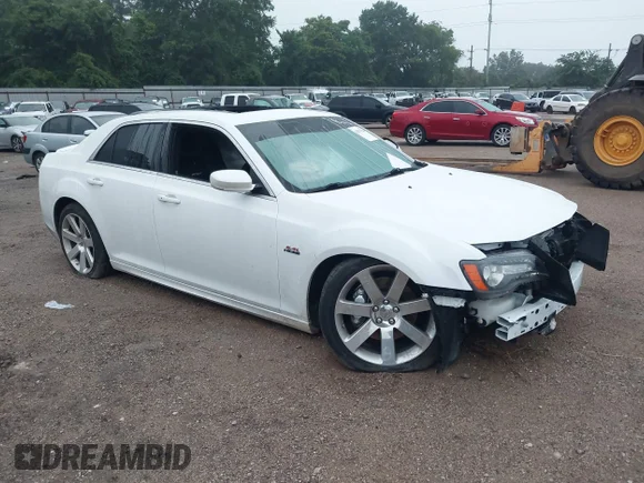 ✅ 2014 Chrysler 300 SRT-8 • VIN: 2C3CCAFJ6EH156853 • Lot: 42370748. Wystawiony na IAAI z przebiegiem 44 434 mil. Bezpłatny archiwum sprzedaży aukcyjnych z USA i szczegółowy raport historii pojazdu na DreamBid. Zdjęcie 1.