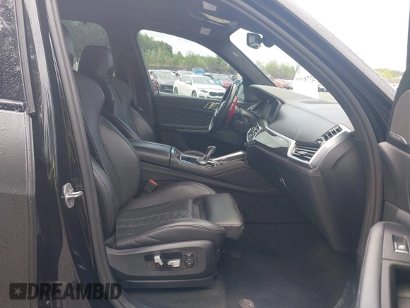 ✅ 2022 BMW X5 M • VIN: 5YMJU0C07N9M50016 • Лот: 42784029. Опубліковано раніше на IAAI з пробігом 35 021 миль. Безкоштовний доступ до архіву аукціонних продажів зі США та докладний звіт про історію автомобіля на DreamBid. Зображення 5.