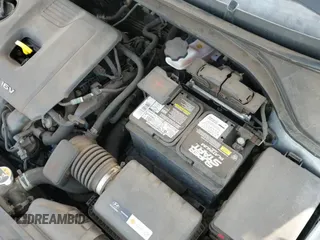 2017 Hyundai Elantra SE z VIN 5NPD74LF4HH152592, wystawiony jako IAAI lot #43331184 z przebiegiem 83 802 mil mil oraz . Historia ofert i sprzedaży dostępna na DreamBid. Obrazek 12.