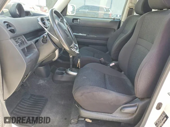 ✅ 2005 Scion xB • VIN: JTLKT324954027395 • Лот: 57009116. Опубликован ранее на Copart с пробегом 169 757 миль. Бесплатный доступ к архиву аукционных продаж из США и подробный отчёт об истории автомобиля на DreamBid. Изображение 7.