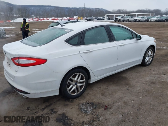 ✅ 2015 Ford Fusion SE • VIN: 3FA6P0H7XFR161722 • Lot: 44312078. Wystawiony na IAAI z przebiegiem 153 720 mil. Bezpłatny archiwum sprzedaży aukcyjnych z USA i szczegółowy raport historii pojazdu na DreamBid. Zdjęcie 4.