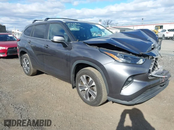 ✅ 2023 Toyota Highlander XSE • VIN: 5TDKDRBH8PS026437 • Lot: 43708345. Listed on IAAI with 61,751 mi. Free auction sales archive from the USA and detailed vehicle history report at DreamBid. Image 1.