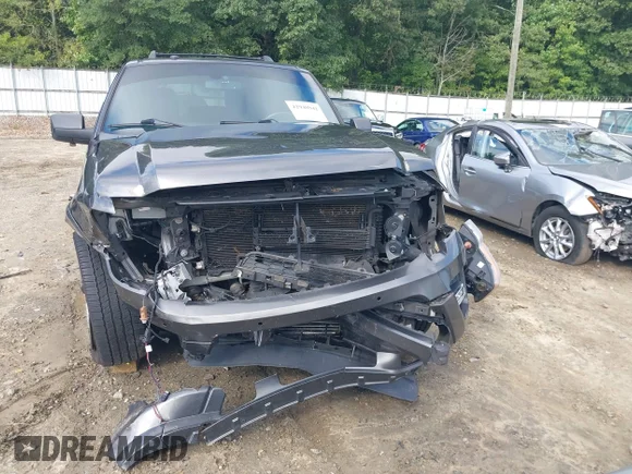 ✅ 2017 Ford Expedition Max Limited • VIN: 1FMJK1KT1HEA77000 • Лот: 42940942. Опубліковано раніше на IAAI з пробігом 165 732 миль. Безкоштовний доступ до архіву аукціонних продажів зі США та докладний звіт про історію автомобіля на DreamBid. Зображення 6.