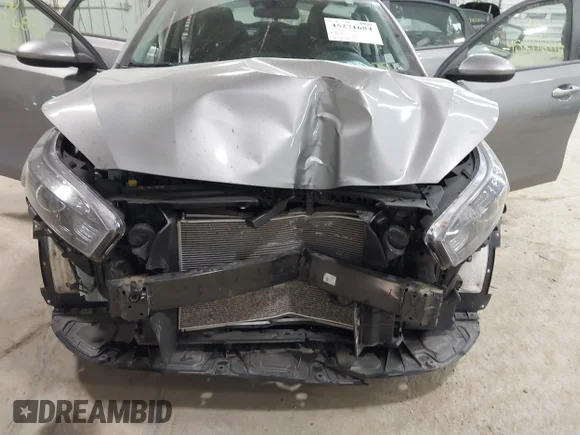 ✅ 2023 Kia Forte LXS • VIN: 3KPF24AD3PE615642 • Lot: 45271684. Wystawiony na IAAI z przebiegiem 33 275 mil. Bezpłatny archiwum sprzedaży aukcyjnych z USA i szczegółowy raport historii pojazdu na DreamBid. Zdjęcie 6.