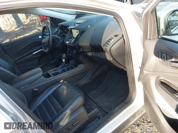✅ 2017 Ford Escape Titanium • VIN: 1FMCU0JD2HUE05814 • Лот: 44177410. Опубликован ранее на IAAI с пробегом 95 541 миль. Бесплатный доступ к архиву аукционных продаж из США и подробный отчёт об истории автомобиля на DreamBid. Изображение 5.