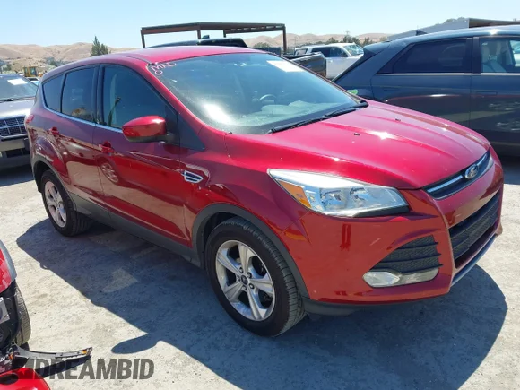 ✅ 2015 Ford Escape SE • VIN: 1FMCU9G93FUC90547 • Lot: 45400510. Wystawiony na IAAI z przebiegiem 130 394 mil. Bezpłatny archiwum sprzedaży aukcyjnych z USA i szczegółowy raport historii pojazdu na DreamBid. Zdjęcie 1.