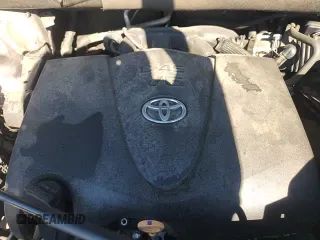 ✅ 2017 Toyota Highlander XLE • VIN: 5TDKZRFH2HS509077 • Lot: 86220585. Listed on Copart with 138,732 mi. Free auction sales archive from the USA and detailed vehicle history report at DreamBid. Image 14.