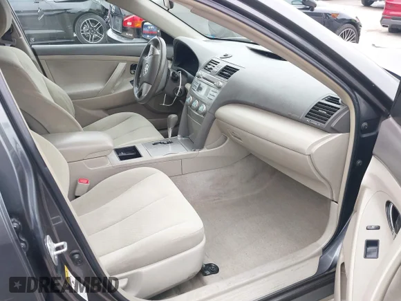 ✅ 2007 Toyota Camry CE • VIN: 4T1BE46K87U050282 • Lot: 45439330. Wystawiony na IAAI z przebiegiem 178 056 mil. Bezpłatny archiwum sprzedaży aukcyjnych z USA i szczegółowy raport historii pojazdu na DreamBid. Zdjęcie 5.