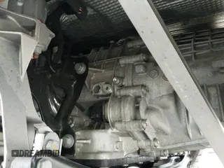 ✅ 2017 Porsche 718 Boxster S • VIN: WP0CB2A82HS241596 • Lot: 42959299. Wystawiony na IAAI z przebiegiem 29 834 mil. Bezpłatny archiwum sprzedaży aukcyjnych z USA i szczegółowy raport historii pojazdu na DreamBid. Zdjęcie 19.