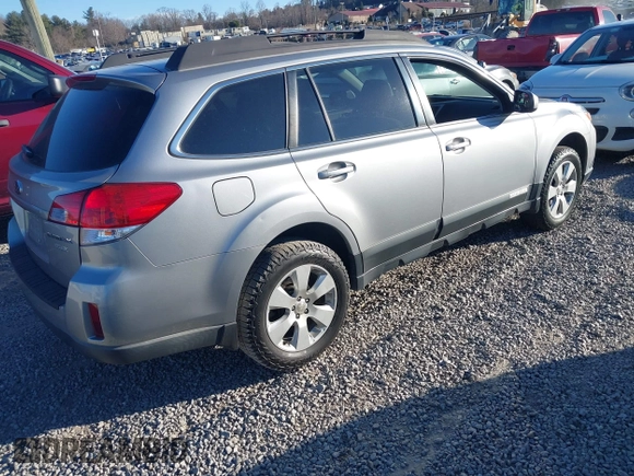 ✅ 2011 Subaru Outback Premium • VIN: 4S4BRBGC4B3422439 • Lot: 44066217. Wystawiony na IAAI z przebiegiem 155 363 mil. Bezpłatny archiwum sprzedaży aukcyjnych z USA i szczegółowy raport historii pojazdu na DreamBid. Zdjęcie 4.