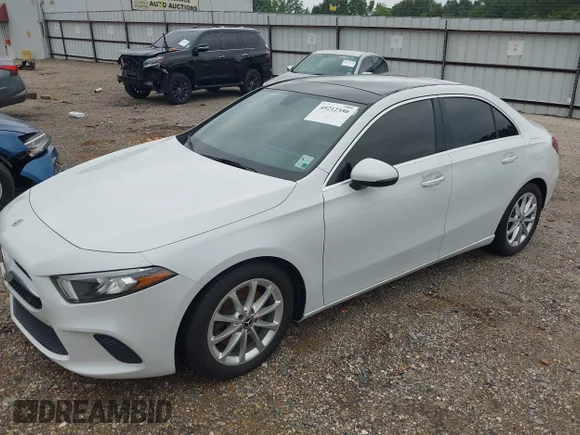 ✅ 2020 Mercedes-Benz A 220 • VIN: WDD3G4EB6LW042321 • Lot: 45212350. Wystawiony na IAAI z przebiegiem 55 156 mil. Bezpłatny archiwum sprzedaży aukcyjnych z USA i szczegółowy raport historii pojazdu na DreamBid. Zdjęcie 2.