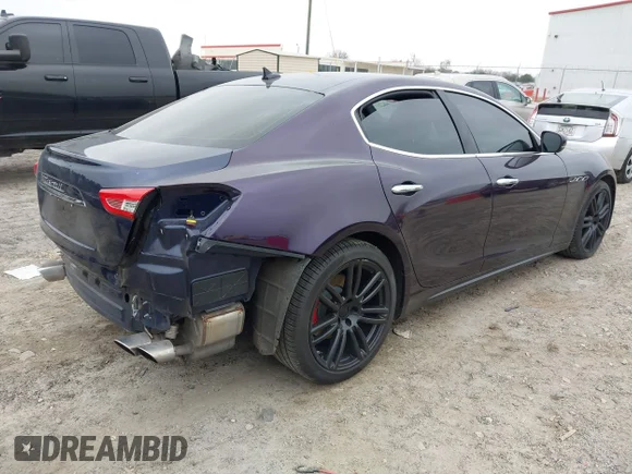 ✅ 2018 Maserati Ghibli • VIN: ZAM57XSA0J1275908 • Лот: 43963326. Опубліковано раніше на IAAI з пробігом 65 000 миль. Безкоштовний доступ до архіву аукціонних продажів зі США та докладний звіт про історію автомобіля на DreamBid. Зображення 4.