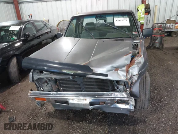 ✅ 1989 Nissan Hardbody • VIN: 1N6ND16S8KC383760 • Лот: 43085871. Опубликован ранее на IAAI с пробегом 234 183 миль. Бесплатный доступ к архиву аукционных продаж из США и подробный отчёт об истории автомобиля на DreamBid. Изображение 13.