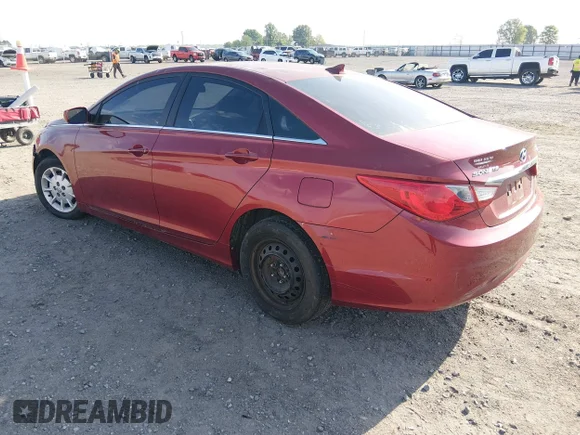 ✅ 2013 Hyundai Sonata GLS • VIN: 5NPEB4AC3DH620284 • Lot: 44899766. Wystawiony na IAAI z przebiegiem 148 159 mil. Bezpłatny archiwum sprzedaży aukcyjnych z USA i szczegółowy raport historii pojazdu na DreamBid. Zdjęcie 3.