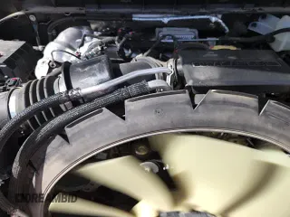 ✅ 2023 GMC Sierra 3500HD AT4 • VIN: 1GT49VEY3PF154065 • Lot: 84913935. Wystawiony na Copart z przebiegiem 81 264 mil. Bezpłatny archiwum sprzedaży aukcyjnych z USA i szczegółowy raport historii pojazdu na DreamBid. Zdjęcie 16.