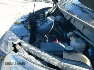 ✅ 2015 Ford Transit • VIN: 1FTYR1YM1FKA27906 • Lot: 41729692. Wystawiony na IAAI z przebiegiem 241 579 mil. Bezpłatny archiwum sprzedaży aukcyjnych z USA i szczegółowy raport historii pojazdu na DreamBid. Zdjęcie 19.