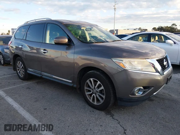 ✅ 2013 Nissan Pathfinder S • VIN: 5N1AR2MN6DC623277 • Lot: 44100246. Listed on IAAI with 126,100 mi. Free auction sales archive from the USA and detailed vehicle history report at DreamBid. Image 1.