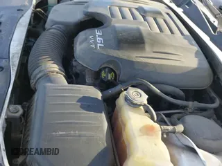 ✅ 2015 Dodge Charger SXT • VIN: 2C3CDXHG8FH824400 • Lot: 43550526. Listed on IAAI with 115,887 mi. Free auction sales archive from the USA and detailed vehicle history report at DreamBid. Image 19.