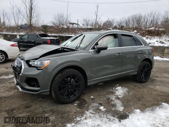 ✅ 2022 Audi Q3 Premium • VIN: WA1AUCF35N1040257 • Лот: 70907502. Опубликован ранее на Copart с пробегом 4 005 миль. Бесплатный доступ к архиву аукционных продаж из США и подробный отчёт об истории автомобиля на DreamBid. Изображение 1.