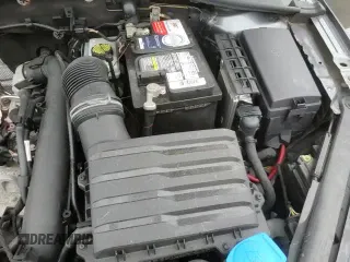 ✅ 2019 Volkswagen Golf S • VIN: 3VWG57AU0KM018764 • Lot: 69616055. Wystawiony na Copart z przebiegiem 103 338 mil. Bezpłatny archiwum sprzedaży aukcyjnych z USA i szczegółowy raport historii pojazdu na DreamBid. Zdjęcie 13.