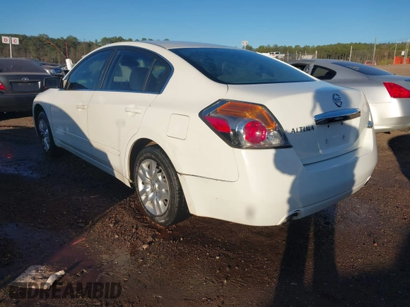✅ 2012 Nissan Altima S • VIN: 1N4AL2AP6CC241797 • Lot: 44147479. Wystawiony na IAAI z przebiegiem Nie podano. Bezpłatny archiwum sprzedaży aukcyjnych z USA i szczegółowy raport historii pojazdu na DreamBid. Zdjęcie 3.