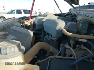 ✅ 2019 Ford F-250 XL • VIN: 1FT7W2B69KEF00545 • Lot: 43723422. Wystawiony na IAAI z przebiegiem 130 705 mil. Bezpłatny archiwum sprzedaży aukcyjnych z USA i szczegółowy raport historii pojazdu na DreamBid. Zdjęcie 19.