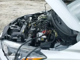 ✅ 2018 Nissan Kicks SR • VIN: 3N1CP5CU9JL509449 • Lot: 42920081. Wystawiony na IAAI z przebiegiem 89 442 mil. Bezpłatny archiwum sprzedaży aukcyjnych z USA i szczegółowy raport historii pojazdu na DreamBid. Zdjęcie 20.