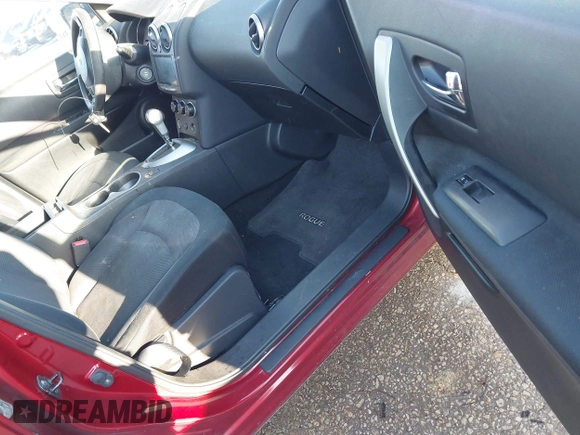 ✅ 2013 Nissan Rogue S • VIN: JN8AS5MT4DW008206 • Lot: 43907189. Wystawiony na IAAI z przebiegiem 126 114 mil. Bezpłatny archiwum sprzedaży aukcyjnych z USA i szczegółowy raport historii pojazdu na DreamBid. Zdjęcie 5.