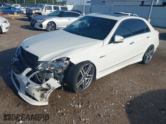 ✅ 2011 Mercedes-Benz E 550 Luxury • VIN: WDDHF7CB0BA290489 • Lot: 42722236. Wystawiony na IAAI z przebiegiem 128 395 mil. Bezpłatny archiwum sprzedaży aukcyjnych z USA i szczegółowy raport historii pojazdu na DreamBid. Zdjęcie 17.