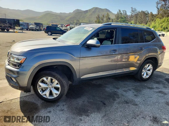 ✅ 2018 Volkswagen Atlas SEL • VIN: 1V2MR2CA4JC537685 • Lot: 55420256. Listed on Copart with 97,129 mi. Free auction sales archive from the USA and detailed vehicle history report at DreamBid. Image 1.